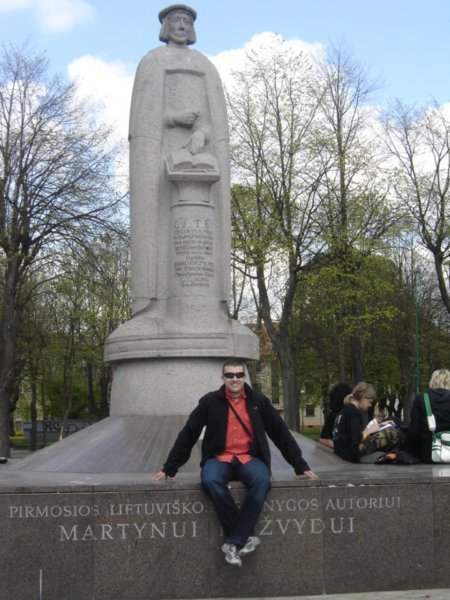 Monumento a Martynui el autor del primer libro Lithuano