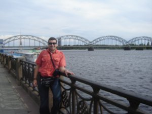 Puente de riga con su gran Rio Daugava