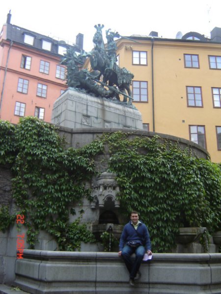 Statue Sankt Goran and the dragon o en español San Jorge y el dragon