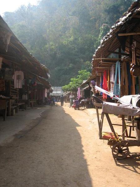 The lovely Kayan Village