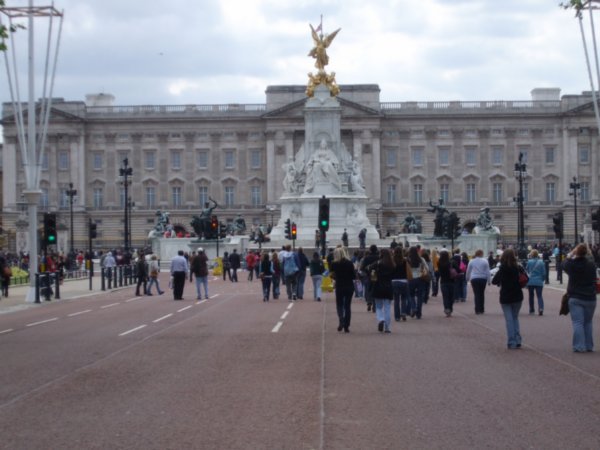 Buckingham Palace de loin