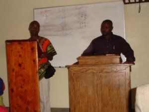 Wilfred Massawe presenting the afternoon lesson 