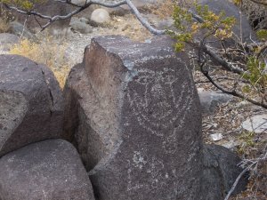 Petroglyph happyface