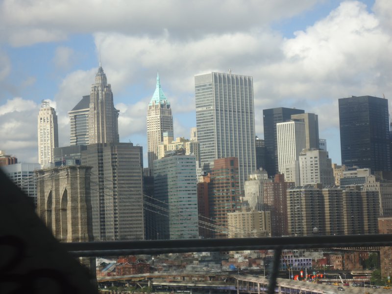 Subway Q over Manhattan bridge