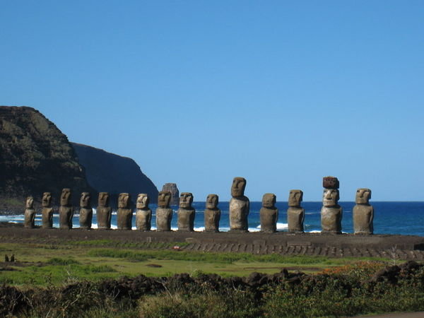 15 Moai all in a row