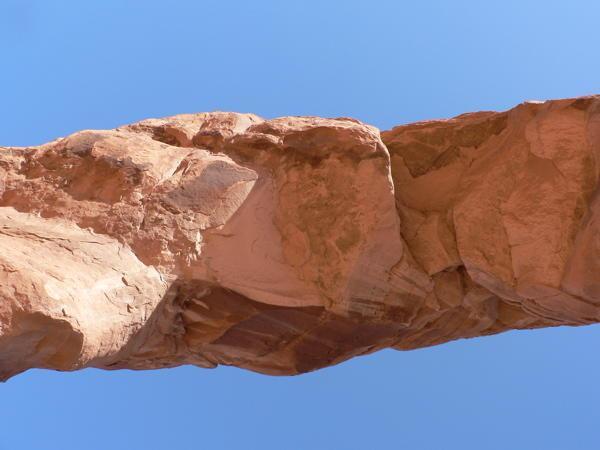 Interesting view under the Delicate Arch