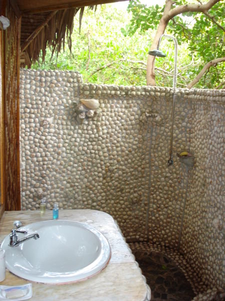 shower in the open air