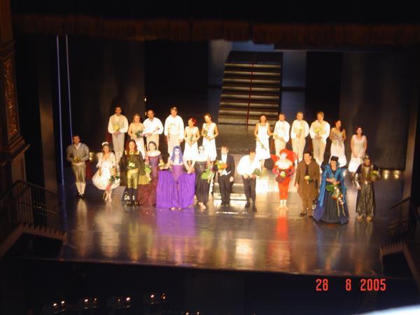 Opera cast