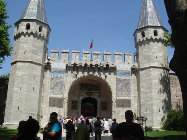 Gates to Topkopi Palace