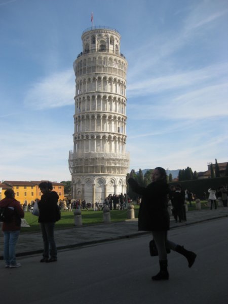 Millie n' Pisa tower