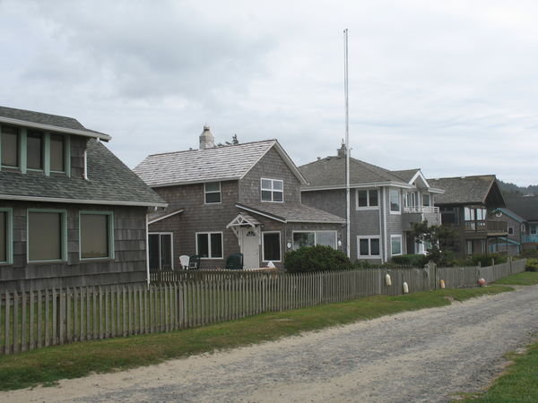 Typical buildings found in Cannon Beach