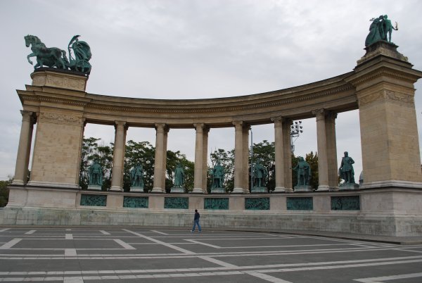Colonnade on Heroes' Square