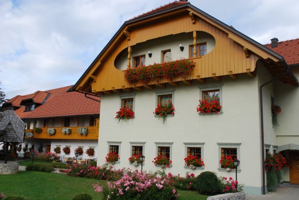 The other building at Penzion Berc