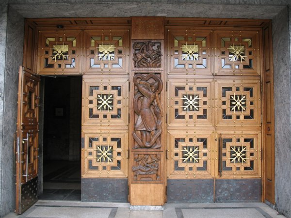 Entrance doors at Oslo City's Hall