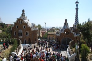 Crowded Parc Guell 