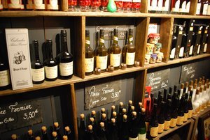 Wine and cider for sale in Honfleur