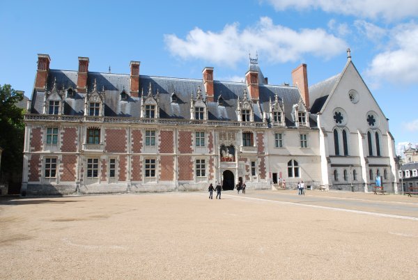 Front exterior of Chateau de Blois