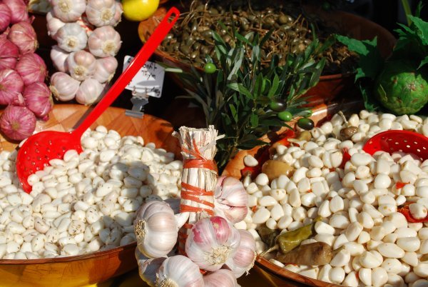 Garlic at Arles Saturday Market