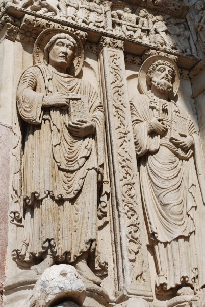 Detail from St. Trophime Church of Arles 