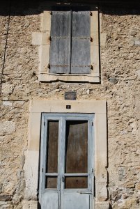 Window and door in Minerve