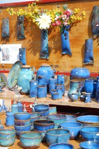 Pottery for sale in Roussillon