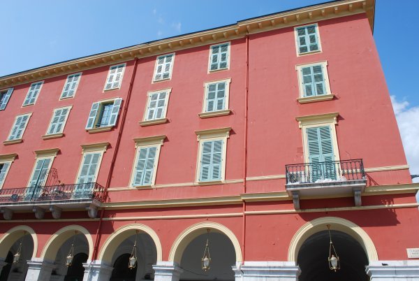 Pink building in Nice