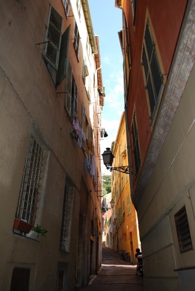 Narrow street in Nice