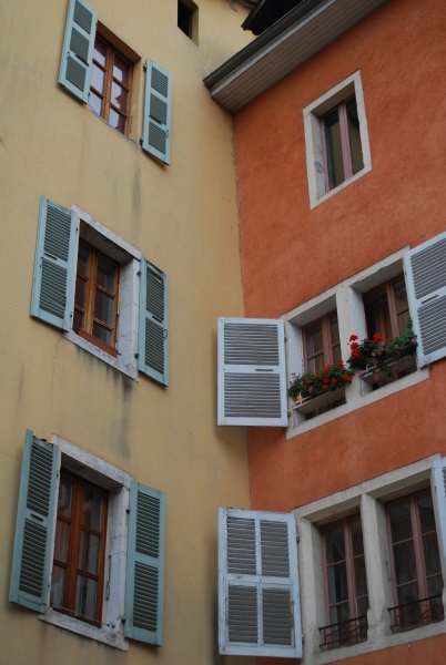 Windows in Annecy