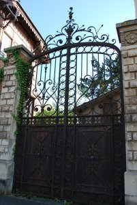 Gate in Semur-en-Auxois