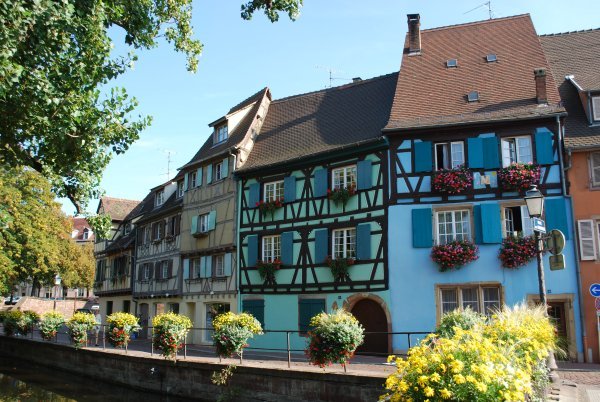 Blue buildings in Colmar