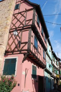 Pink building in Eguisheim