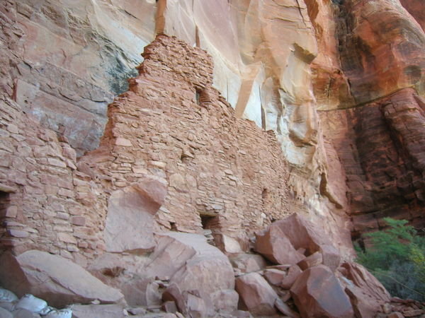 Sedona cliff dwelling