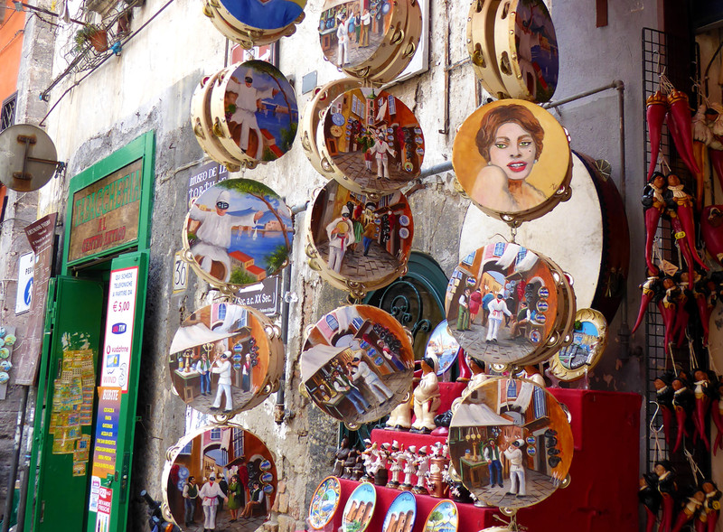 Tambourines in Christmas Alley, Naples