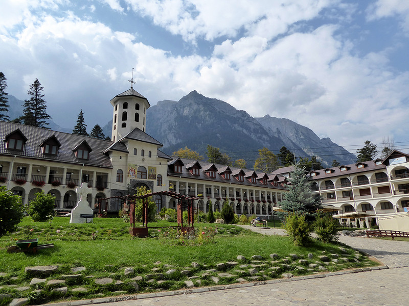 Caraiman Monastery, Busteni