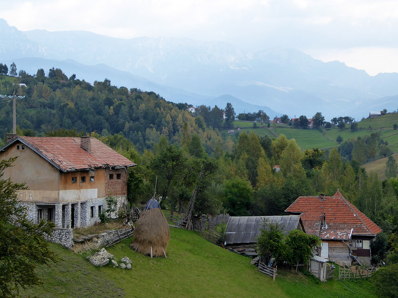 Magura at the foot of the Piatra Craiului Mountains