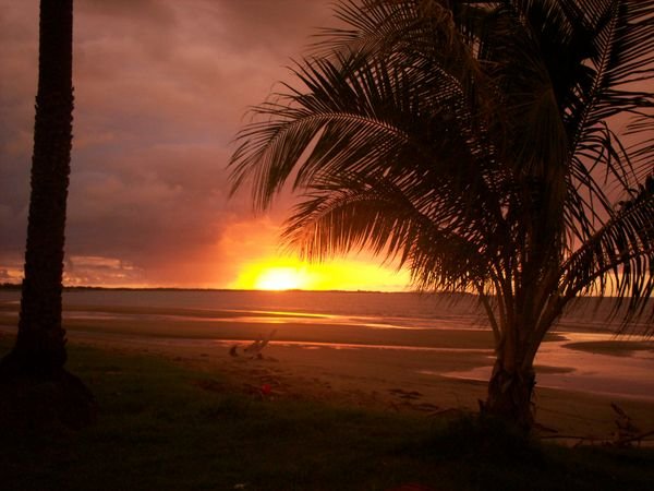 Fiji, Mama's Tropic of Capricorn Sunset