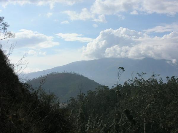 Approaching Cuicocha