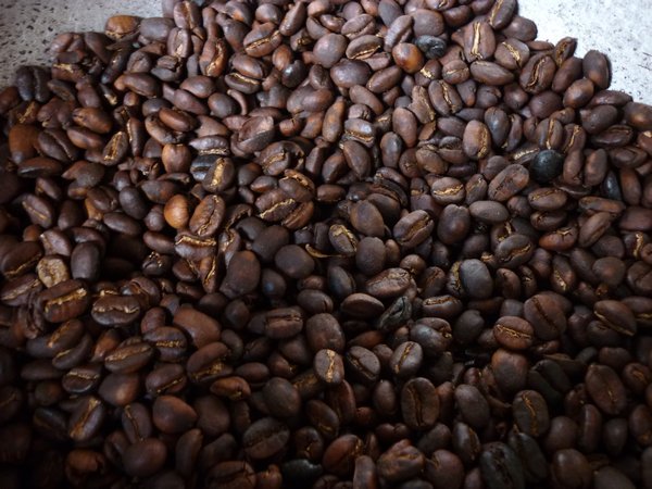 30 Roasted coffee beans