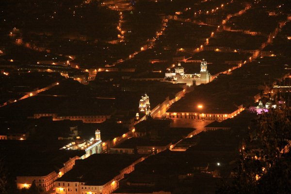 16 Quito by Night