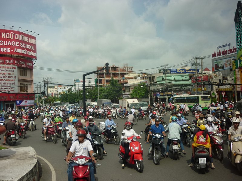 VIETNAM: HCMC - lots of traffic