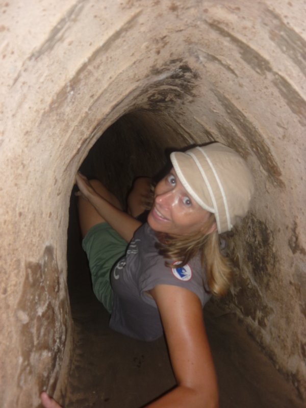VIETNAM: HCMC - Cu Chi Tunnels - it´s tight and sweat face is back!