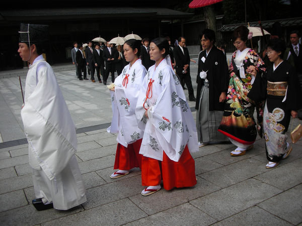 Wedding ceremony at Meiji Jingu temple