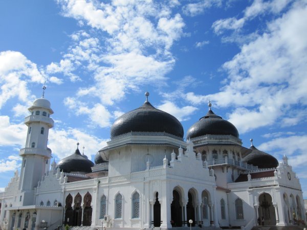The splendid mosque Raya Baiturrahman