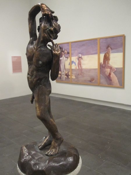 Statue at Christchurch's Arts Gallery