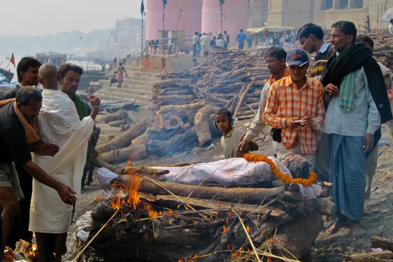 Corpse being burned at Manikarnika ('Burning') Ghat in Varanasi