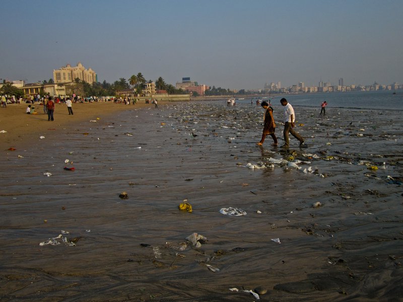 Filthy Chowpatty beach in Mumbai