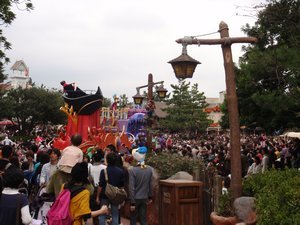Rubbish Tokyo Disney