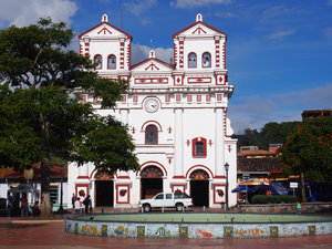 Guatapé's Iglesia de Nuestra Senora del Carmen