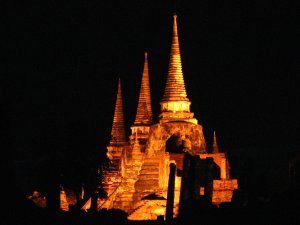 Wat Sri Sanphet by night