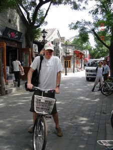 Renaat op de fiets in Peking